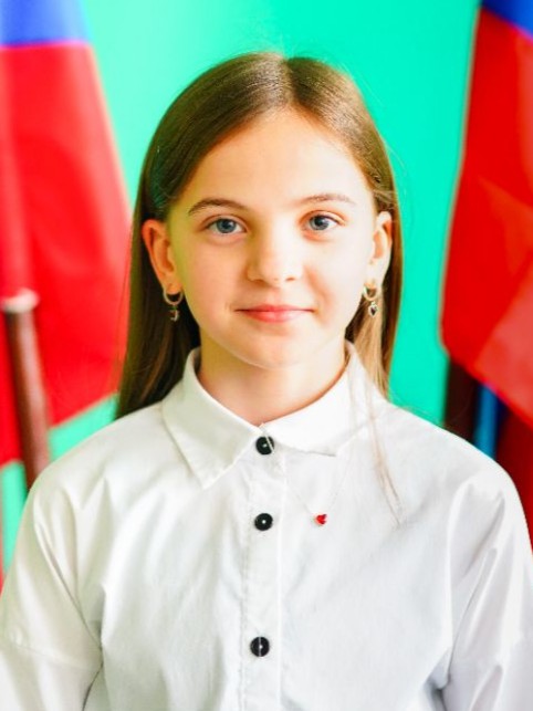 Лукьянец София.